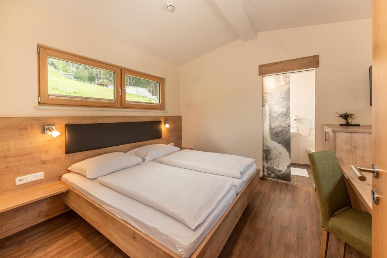 Starchlhof 3*
